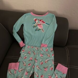 Girl pajamas great quality